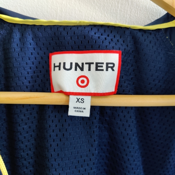 Hunter wind breaker vest 🦺| XS | collaboration Hunter boots & Target 🎯 | 💙💛 - Picture 12 of 13